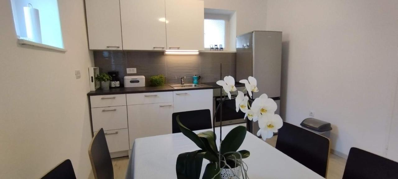 Rotor Apartment Pula Luaran gambar
