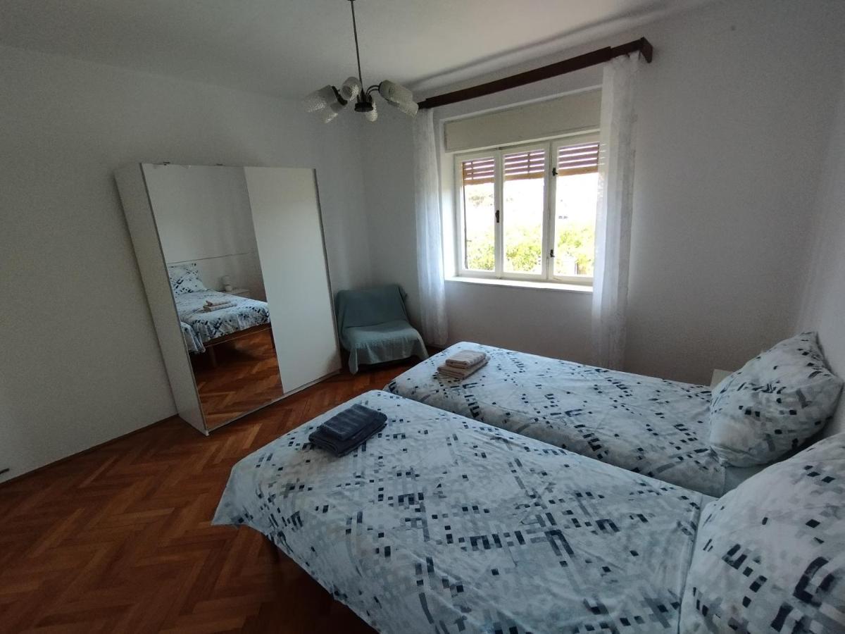 Rotor Apartment Pula Luaran gambar